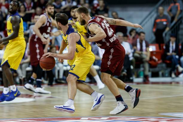 需要更多人 需要更多人