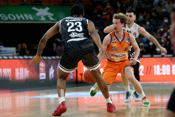 球场风向突 球场风向突