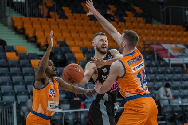 人士透露 人士透露